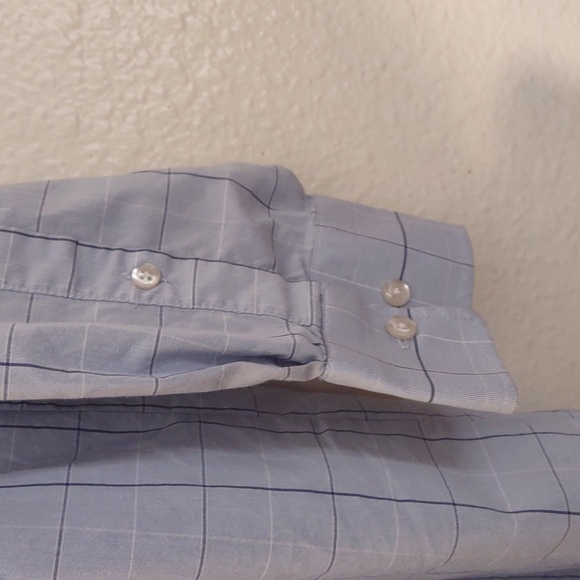 SLIGHTLY USED VAN HEUSEN FLEX 16 1/2 32/33 LONG SLEEVE BUTTON UP REGULAR FIT - Picture 5 of 10